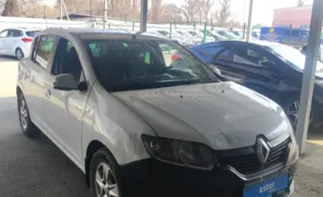 Renault Sandero 2015 года за 3 000 000 тг. в Алматы фото 3
