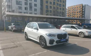 BMW X5 2018 года за 33 000 000 тг. в Алматы фото 2