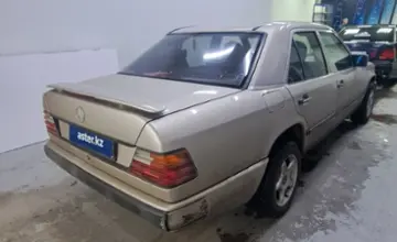 Mercedes-Benz E-Класс 1992 года за 1 600 000 тг. в Павлодар