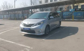 Toyota Sienna 2012 года за 12 500 000 тг. в Алматы фото 1