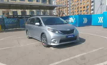 Toyota Sienna 2012 года за 12 500 000 тг. в Алматы фото 2