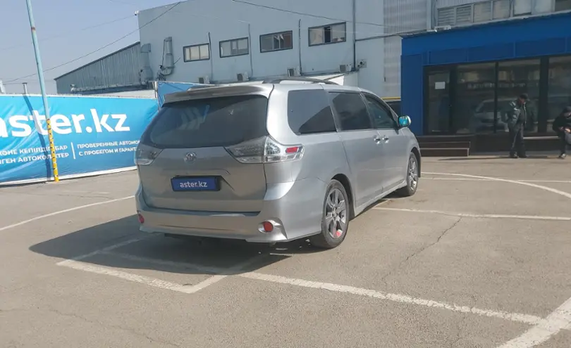 Toyota Sienna 2012 года за 12 500 000 тг. в Алматы фото 3