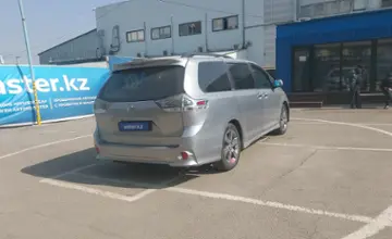 Toyota Sienna 2012 года за 12 500 000 тг. в Алматы фото 3