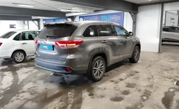 Toyota Highlander 2018 года за 20 000 000 тг. в Астана фото 3