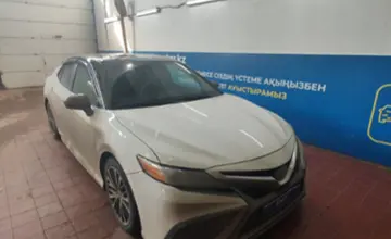 Toyota Camry 2019 года за 10 000 000 тг. в Астана фото 3