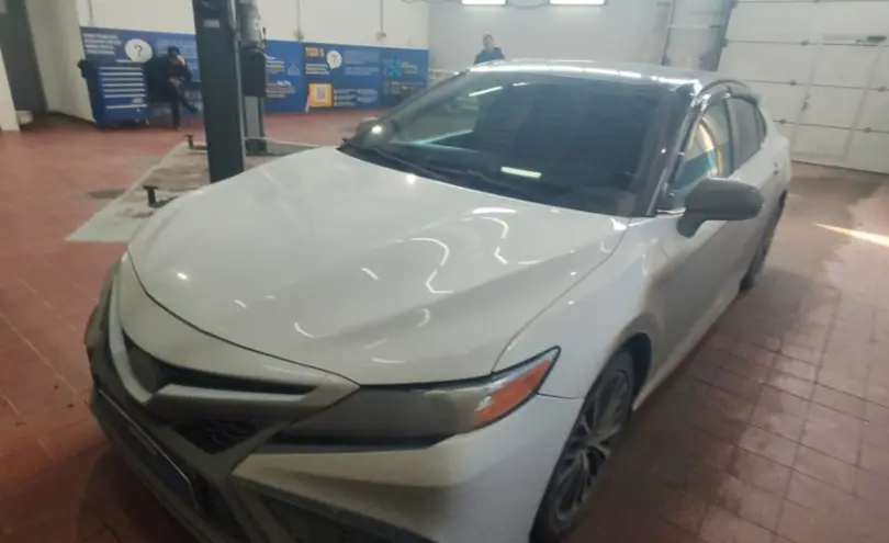 Toyota Camry 2019 года за 10 000 000 тг. в Астана