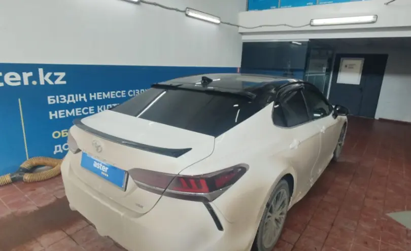 Toyota Camry 2019 года за 10 000 000 тг. в Астана фото 5