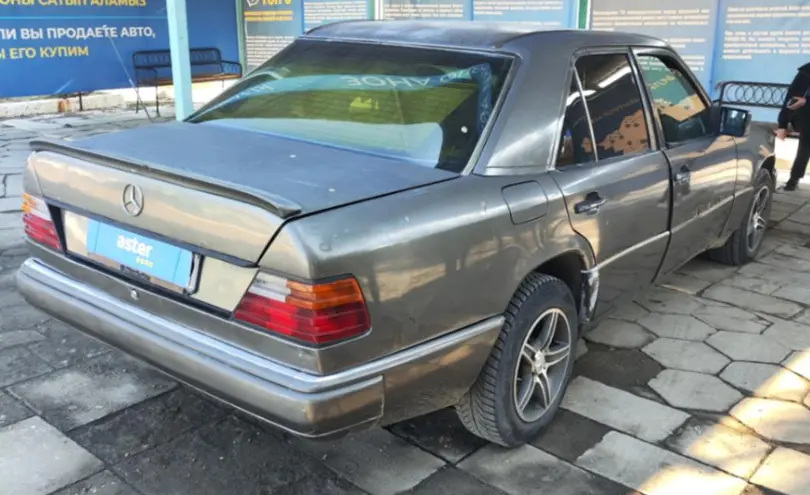 Mercedes-Benz W124 1992 года за 1 300 000 тг. в Талдыкорган фото 5
