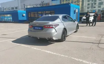 Toyota Camry 2021 года за 11 000 000 тг. в Алматы фото 3