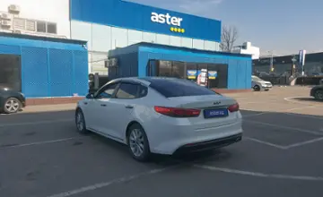 Kia K5 2015 года за 9 500 000 тг. в Алматы фото 4
