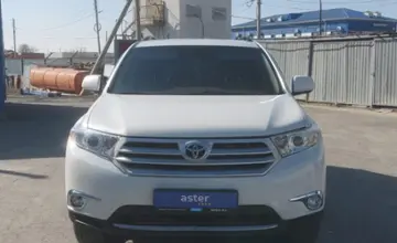 Toyota Highlander 2012 года за 12 000 000 тг. в Атырау фото 2