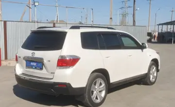 Toyota Highlander 2012 года за 12 000 000 тг. в Атырау