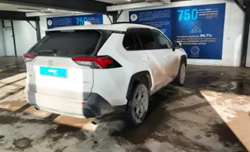 Toyota RAV4 2022 года за 12 000 000 тг. в Астана фото 3