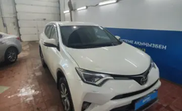 Toyota RAV4 2017 года за 10 500 000 тг. в Астана фото 3