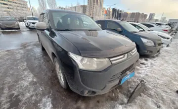 Mitsubishi Outlander 2013 года за 7 000 000 тг. в Астана фото 3