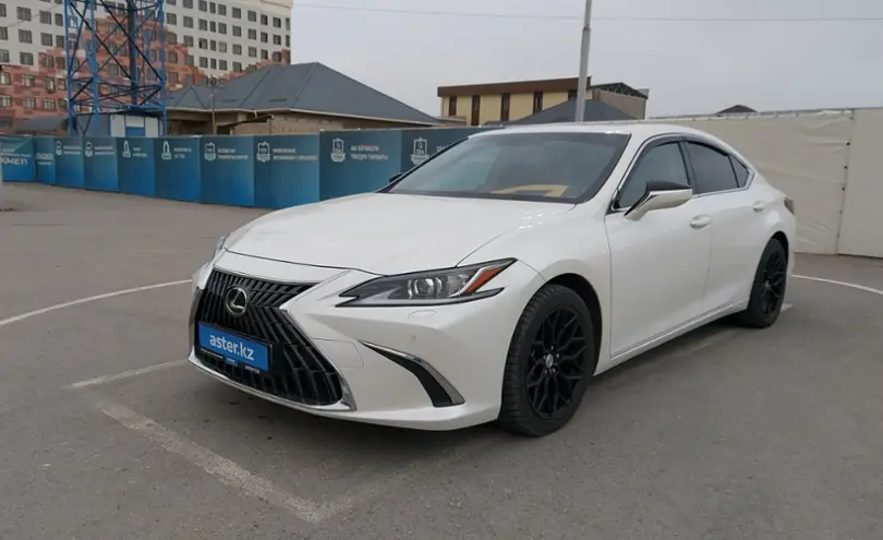 Lexus ES 2022 года за 23 000 000 тг. в Шымкент