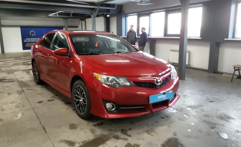 Toyota Camry 2012 года за 9 000 000 тг. в Астана фото 2