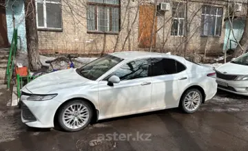 Toyota Camry 2019 года за 14 000 000 тг. в Астана фото 1