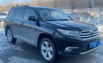 Toyota Highlander 2012 года за 11 600 000 тг. в Усть-Каменогорск фото 3