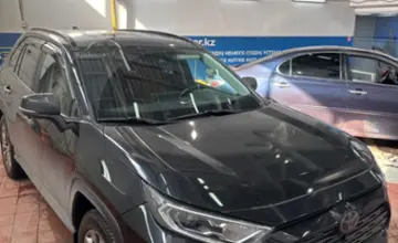 Toyota RAV4 2020 года за 17 500 000 тг. в Астана фото 3