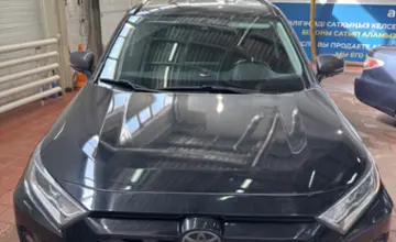 Toyota RAV4 2020 года за 17 500 000 тг. в Астана фото 2