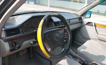 Mercedes-Benz E-Класс 1993 года за 2 000 000 тг. в Шымкент фото 5