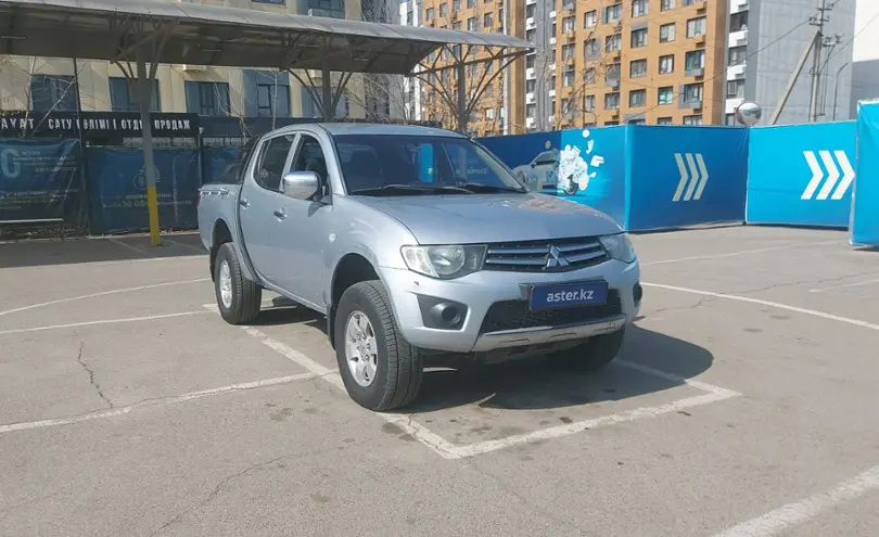 Mitsubishi L200 2012 года за 6 000 000 тг. в Алматы фото 2