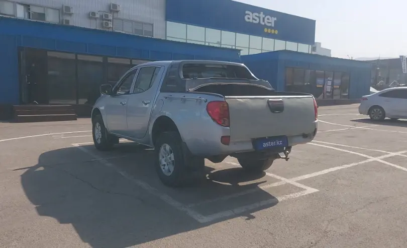 Mitsubishi L200 2012 года за 6 000 000 тг. в Алматы фото 4