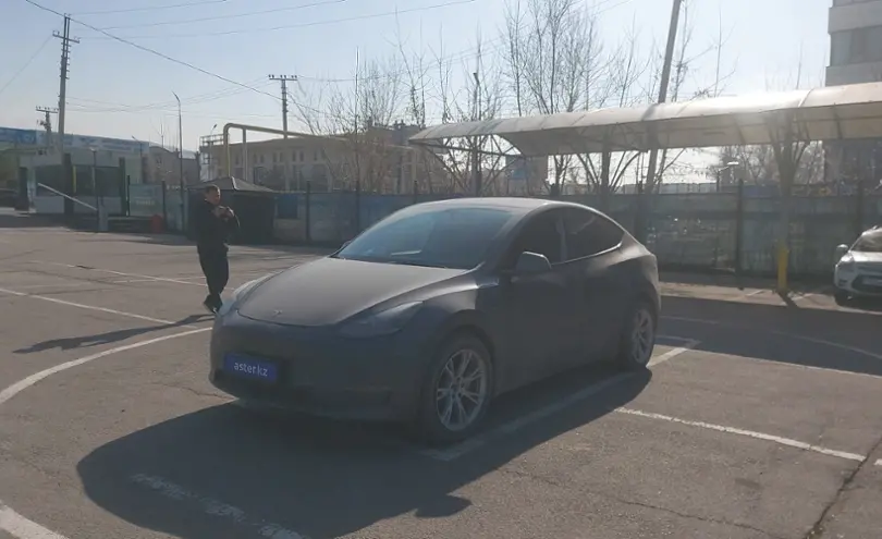 Tesla Model Y 2023 года за 13 000 000 тг. в Алматы