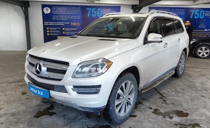 Mercedes-Benz GL-Класс 2015 года за 15 000 000 тг. в Астана