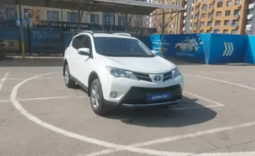 Toyota RAV4 2015 года за 10 000 000 тг. в Алматы фото 2
