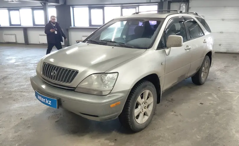 Lexus RX 2000 года за 5 000 000 тг. в Астана