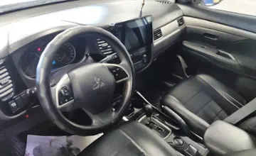 Mitsubishi Outlander 2018 года за 9 500 000 тг. в Астана фото 5