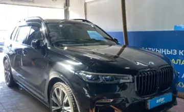 BMW X7 2021 года за 45 000 000 тг. в Астана фото 3