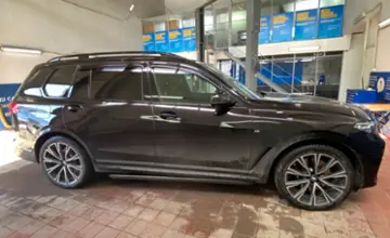 BMW X7 2021 года за 45 000 000 тг. в Астана фото 4