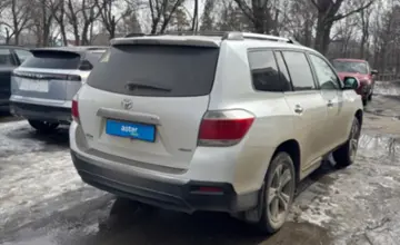 Toyota Highlander 2013 года за 16 000 000 тг. в Актобе