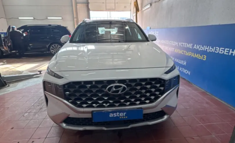 Hyundai Santa Fe 2023 года за 17 800 000 тг. в Астана фото 2