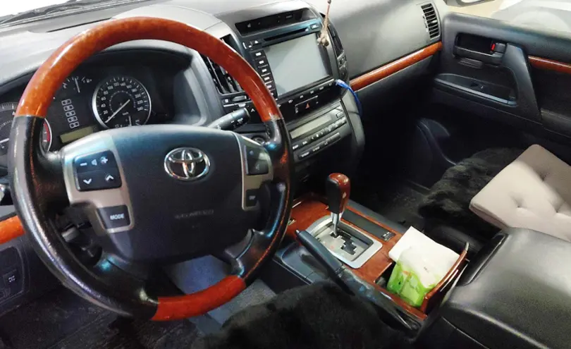 Toyota Land Cruiser 2012 года за 20 000 000 тг. в Астана фото 5