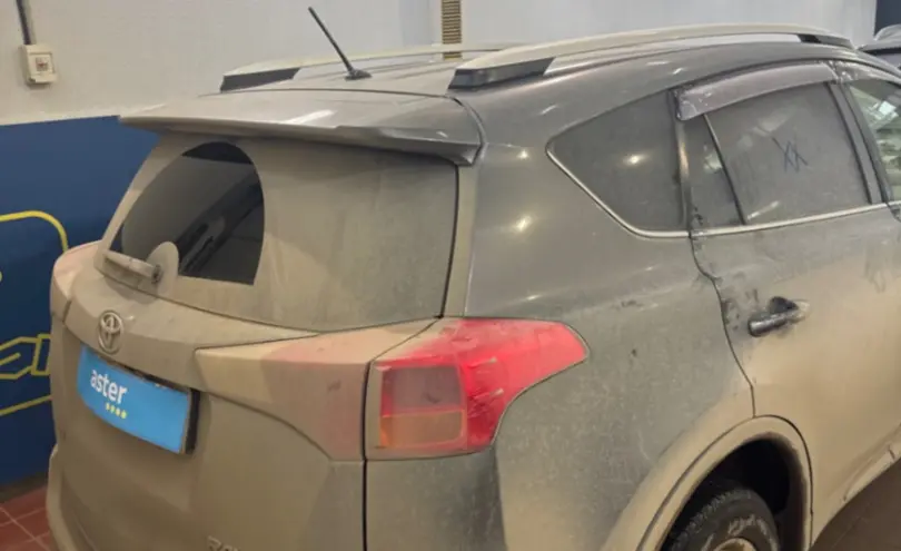 Toyota RAV4 2014 года за 9 000 000 тг. в Астана фото 5