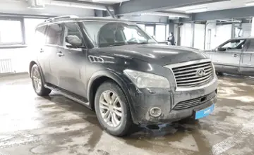 Infiniti QX56 2010 года за 10 500 000 тг. в Астана фото 2