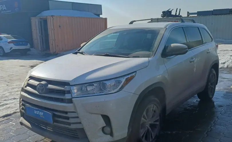 Toyota Highlander 2018 года за 16 000 000 тг. в Караганда