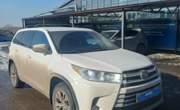 Toyota Highlander 2018 года за 16 000 000 тг. в Караганда фото 3