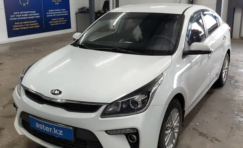 Kia Rio 2019 года за 7 500 000 тг. в Астана