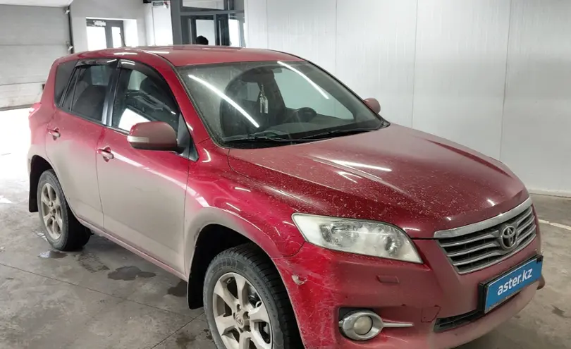 Toyota RAV4 2010 года за 8 000 000 тг. в Астана фото 2