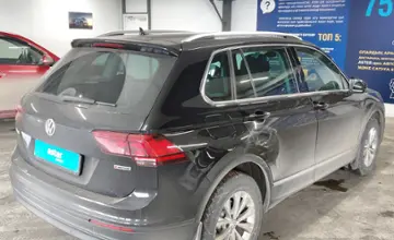 Volkswagen Tiguan 2018 года за 12 000 000 тг. в Астана фото 3