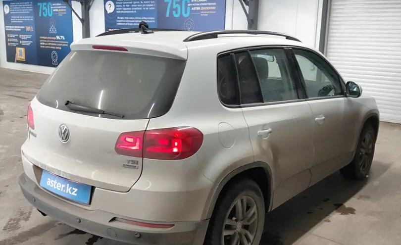 Volkswagen Tiguan 2015 года за 6 000 000 тг. в Астана фото 3