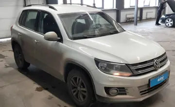 Volkswagen Tiguan 2015 года за 6 000 000 тг. в Астана фото 2
