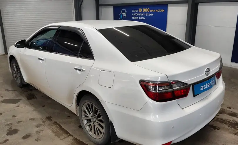 Toyota Camry 2014 года за 9 500 000 тг. в Астана фото 4