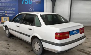 Volkswagen Passat 1996 года за 1 650 000 тг. в Астана фото 4