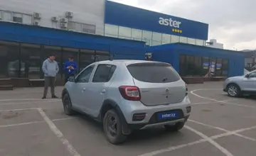 Renault Sandero 2016 года за 2 500 000 тг. в Алматы фото 4